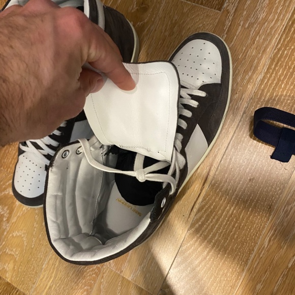 Saint Laurent - Picture 12 of 12